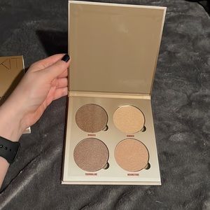 Anastasia Beverly Hills Sun Dipped Glow Kit